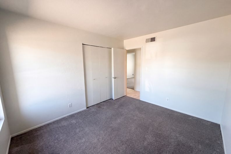 Photo 13 of 21 of 817 W Isabella Ave, Mesa, AZ