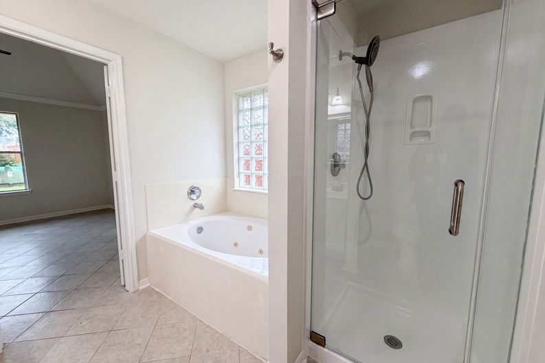 Photo 17 of 21 of 2127 Hannover Way, Spring, TX