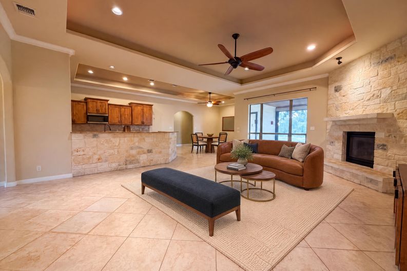 Photo 7 of 23 of 197 Vintage Ranch Cir, La Vernia, TX