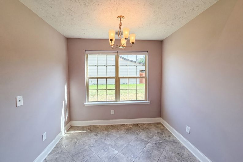 Photo 9 of 22 of 447 Golf Club Ln, Springfield, TN