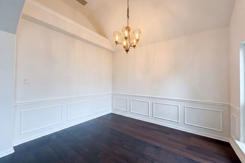 Photo 6 of 17 of 1421 Caruth Ln, Celina, TX