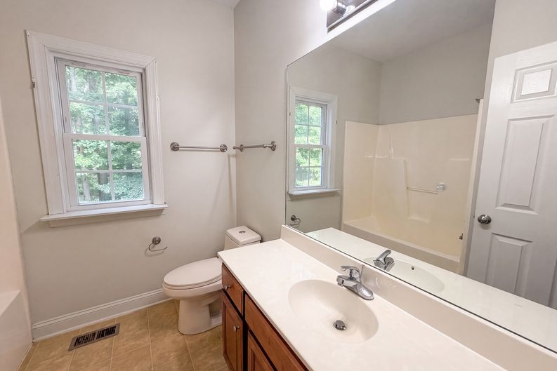 Photo 13 of 16 of 4336 N Greg Allen Way, Oxford, NC