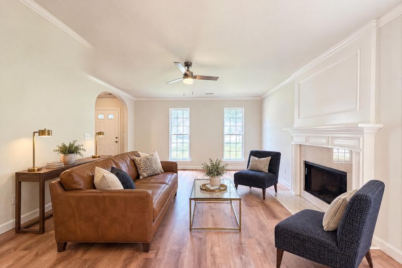 Photo 3 of 22 of 14542 Arbor Ridge Dr, Charlotte, NC