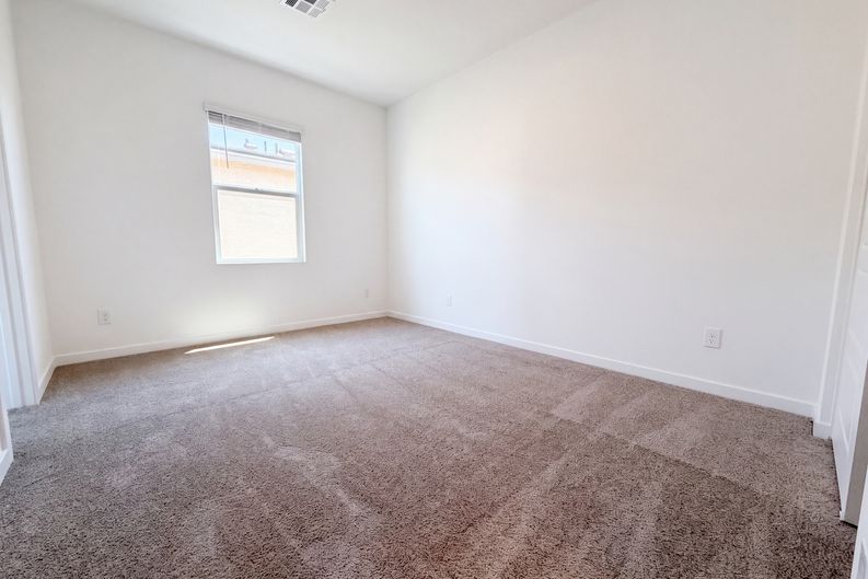 Photo 9 of 21 of 8361 W Rochelle Ave, Las Vegas, NV