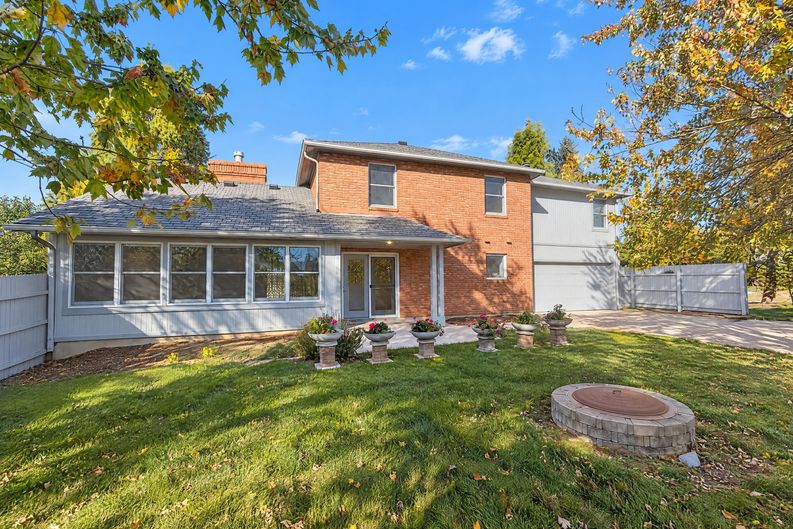 Photo 5 of 28 of 5 Brookfield Ct, Springboro, OH