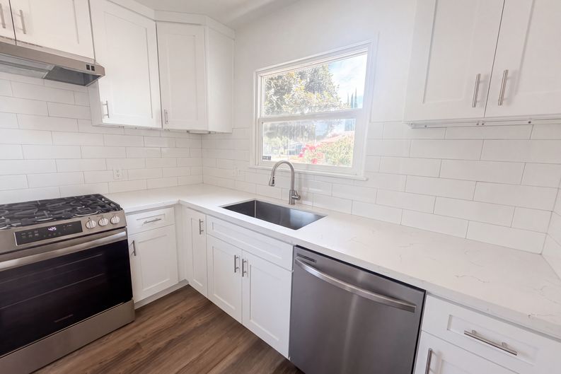 Photo 7 of 29 of 8015 Aldea Ave, LOS ANGELES, CA