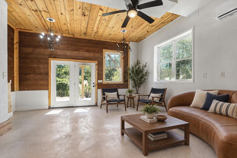 Photo 41 of 56 of 6090 Smokey Rd, Athens, GA