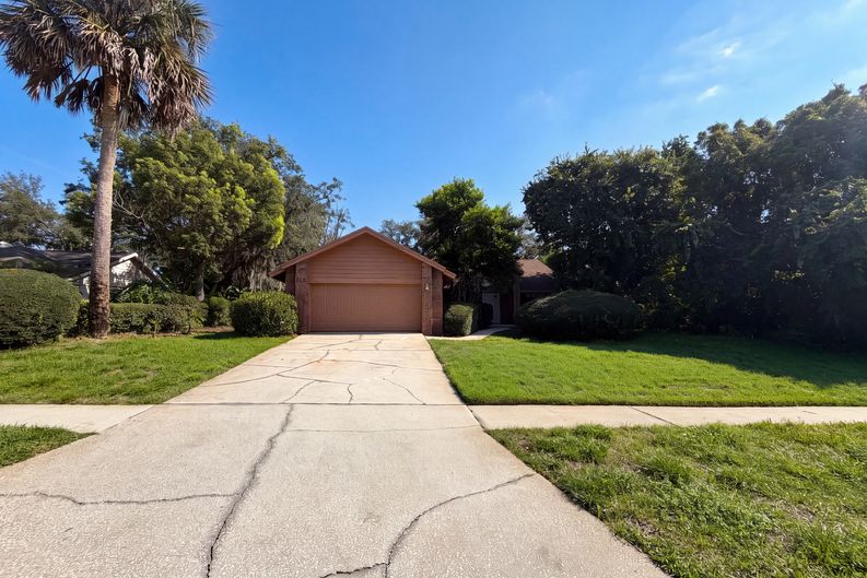 Photo 16 of 19 of 332 Sprucewood Rd, Lake Mary, FL