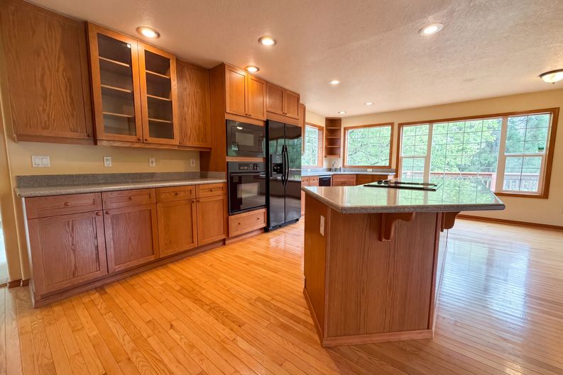 Photo 13 of 26 of 14292 SE Meadows Ln, Clackamas, OR