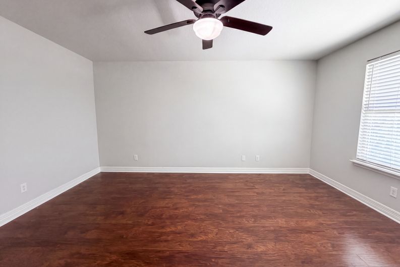 Photo 9 of 24 of 3513 Nuhn Way, New Braunfels, TX