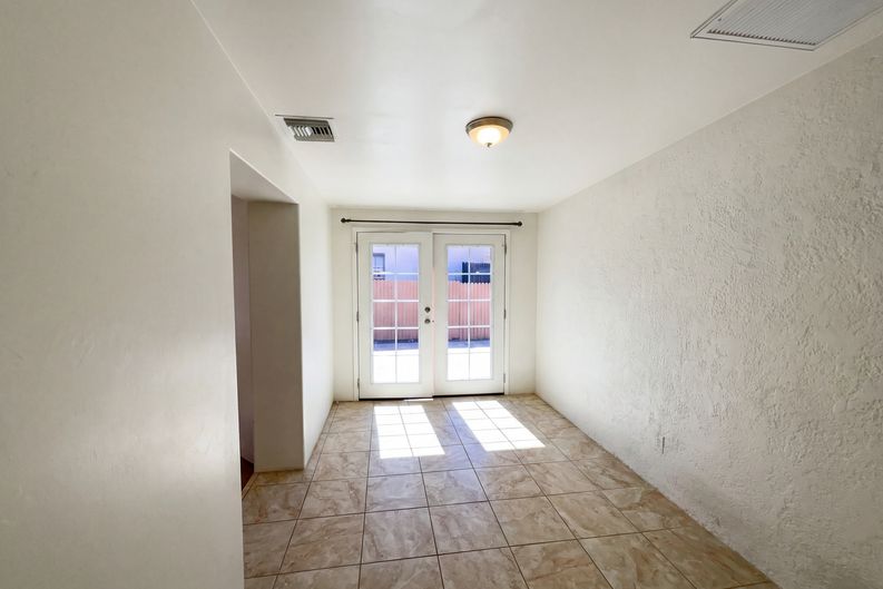 Photo 7 of 21 of 643 N Catalina Ave, Tucson, AZ