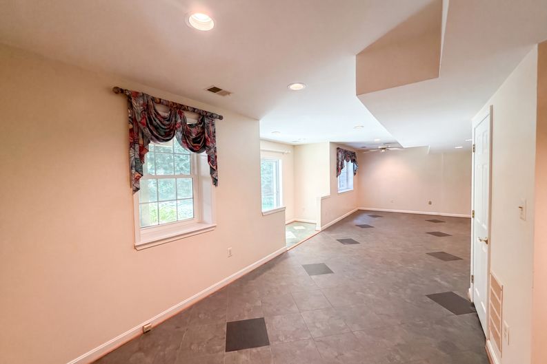 Photo 43 of 66 of 4819 Powell Rd, Fairfax, VA