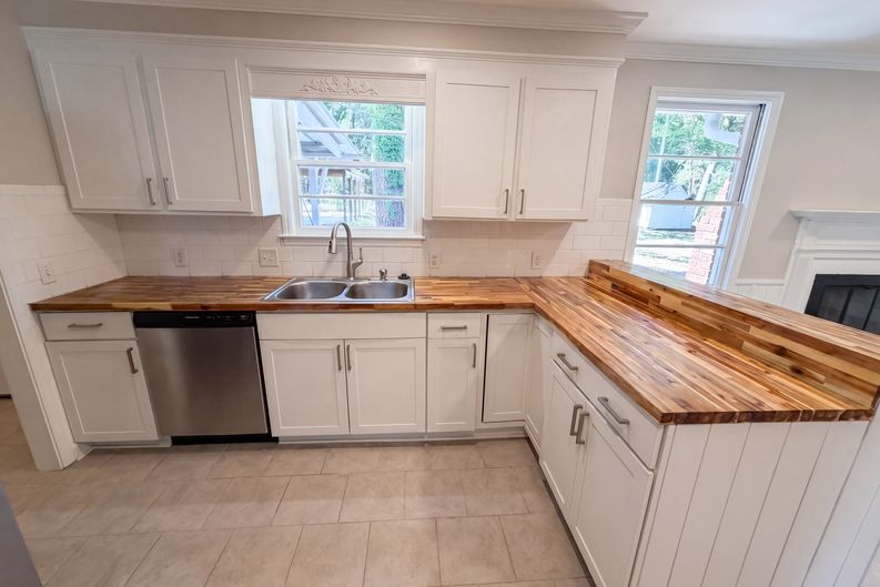 Photo 6 of 26 of 1817 Neptune Dr, Columbia, SC