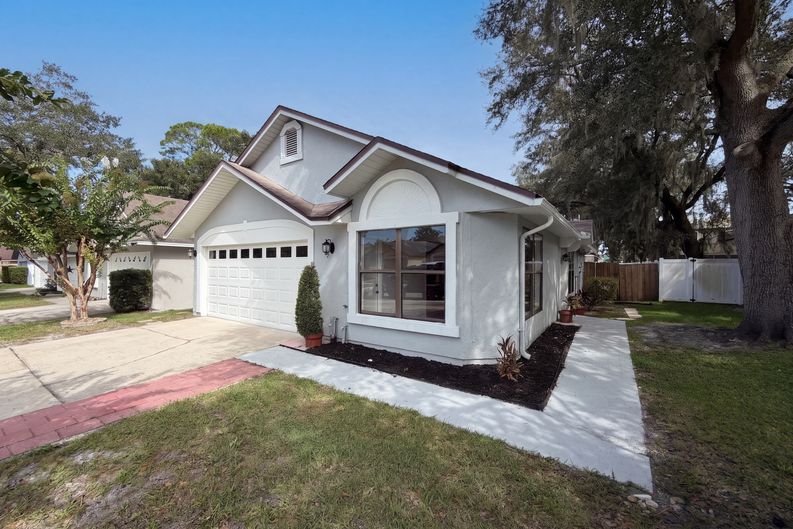 Photo 20 of 25 of 10033 Creekwater Blvd, Orlando, FL