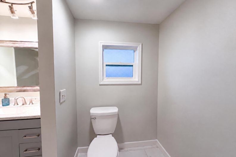 Photo 13 of 20 of 3004 Hunkin Cir, Deltona, FL