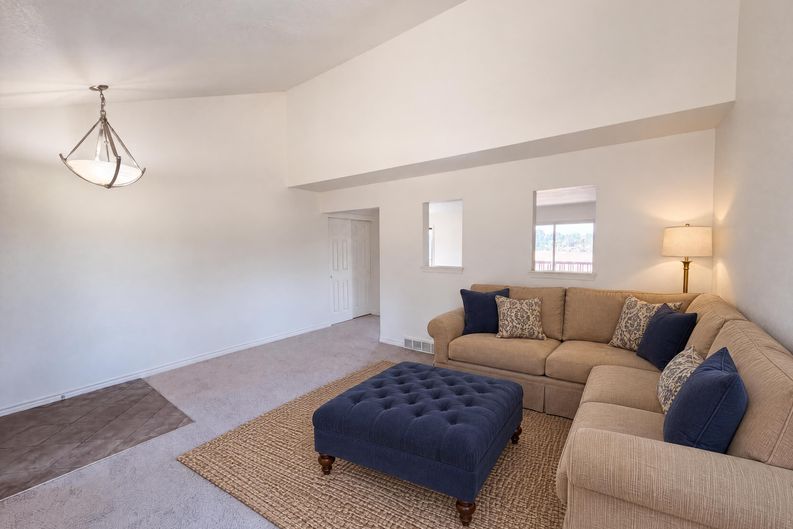 Photo 15 of 38 of 8273 W Plymouth Pl, Littleton, CO
