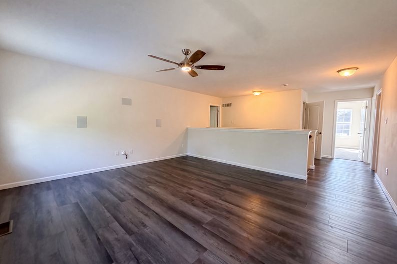 Photo 9 of 28 of 5945 Hawkins Ridge Ct, Saint Louis, MO