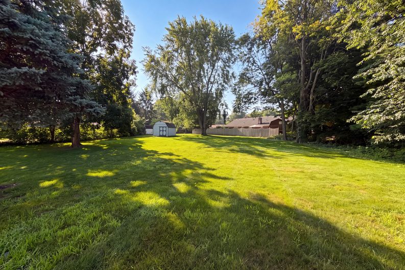 Photo 22 of 26 of 85 Tarry Ct, Greenwood, IN