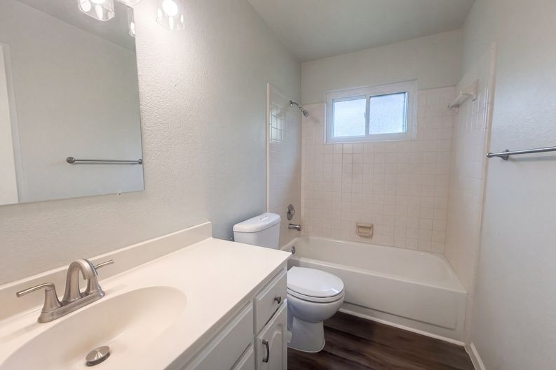 Photo 17 of 28 of 15626 Dove Meadow St, San Antonio, TX