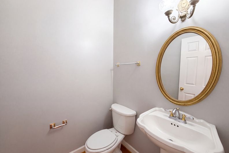 Photo 10 of 29 of 6724 Cold Stream Dr, Nashville, TN