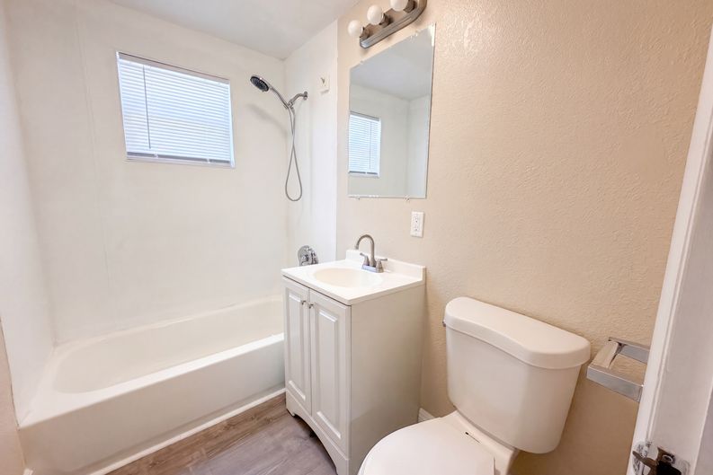 Photo 8 of 14 of 8103 N 18th St, Tampa, FL