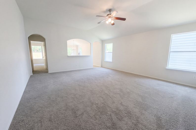 Photo 8 of 23 of 7435 Kennemer Dr, Humble, TX