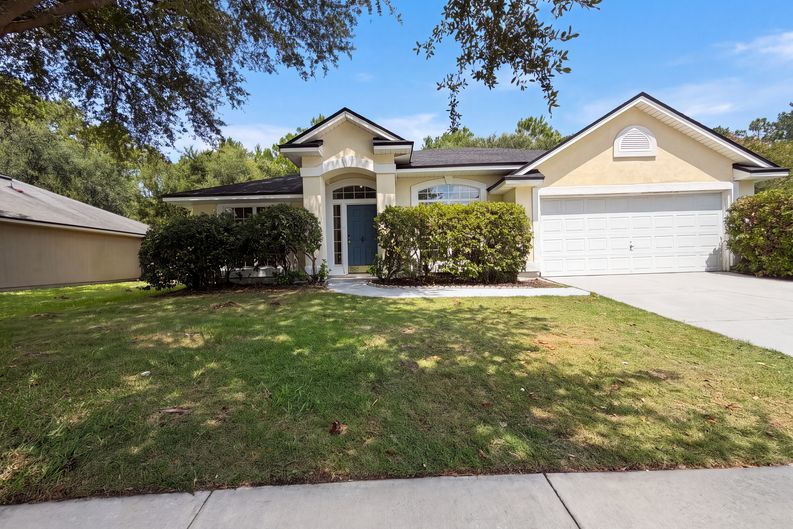 Photo 20 of 23 of 8436 Staplehurst Dr W, Jacksonville, FL