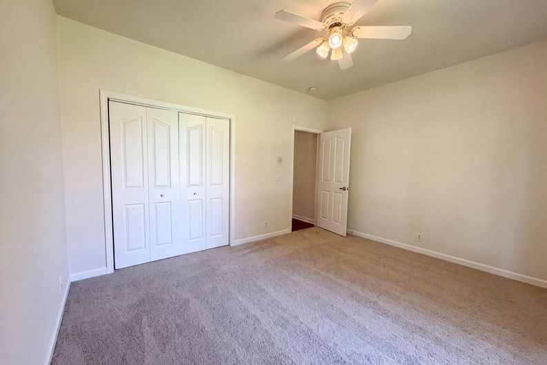 Photo 13 of 24 of 1727 Joben Dr, Murfreesboro, TN