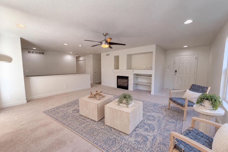 Photo 15 of 27 of 10009 Strathfield Ln, Highlands Ranch, CO