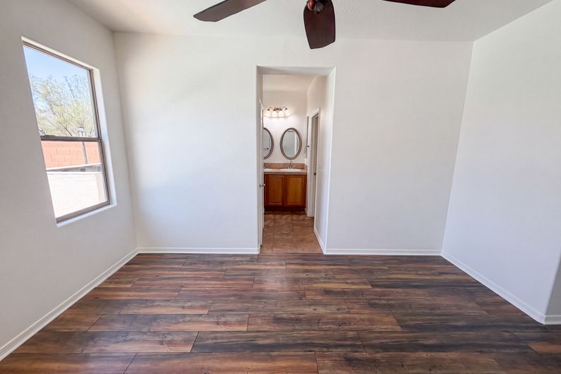 Photo 4 of 22 of 27348 N 90th Ln, Peoria, AZ