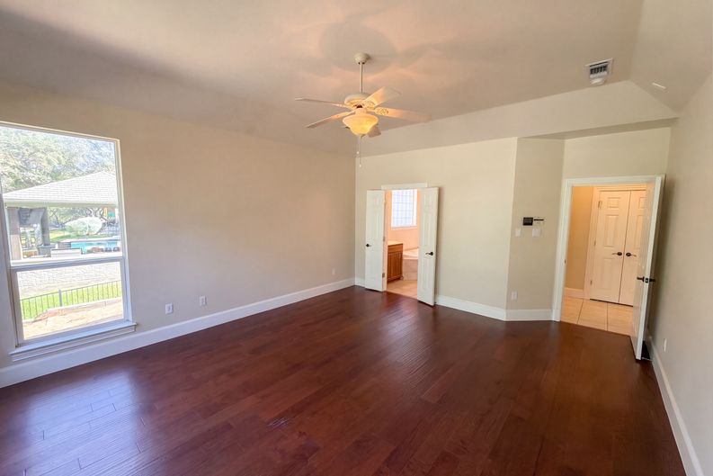 Photo 4 of 29 of 9313 Dosier Cv W, Fort Worth, TX