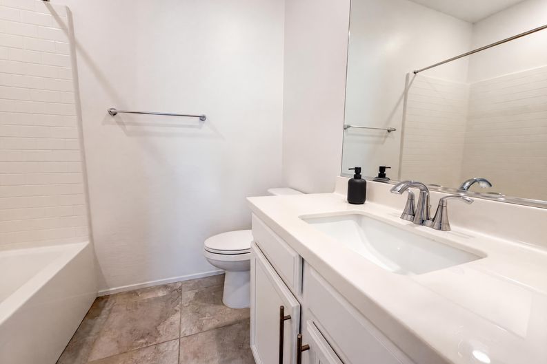 Photo 11 of 19 of 8457 Insignia Ave, Las Vegas, NV