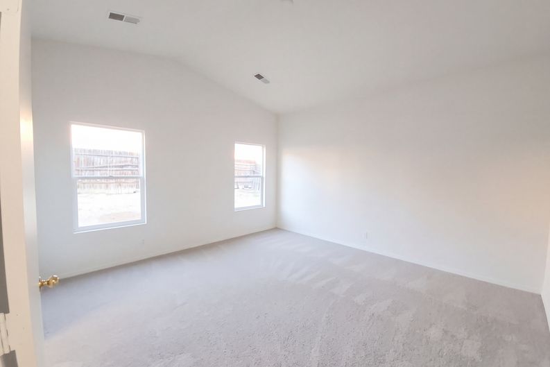 Photo 4 of 18 of 633 Autumn Meadows Dr NE, Rio Rancho, NM