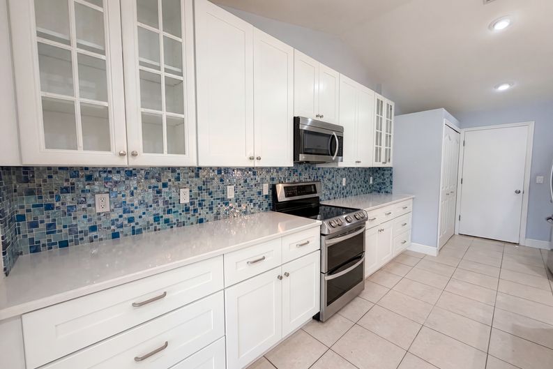 Photo 11 of 34 of 4816 61st Avenue Ter W, Bradenton, FL