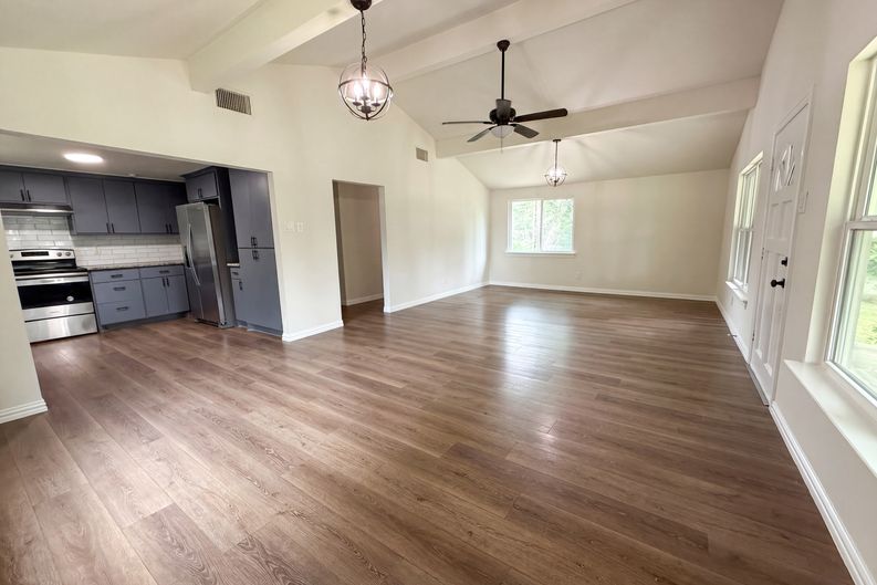 Photo 4 of 16 of 123 Merry Way, Gun Barrel City, TX