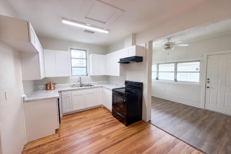 Photo 9 of 27 of 4805 Coronet Rd, Plant City, FL
