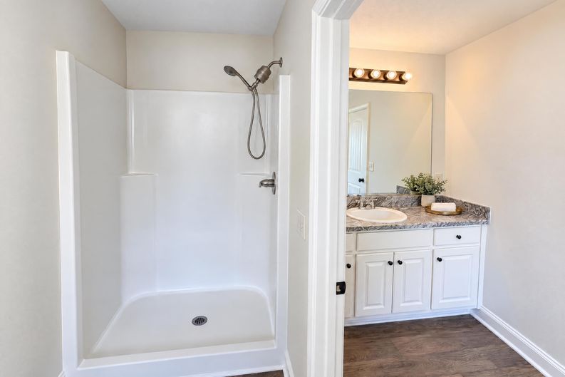 Photo 17 of 32 of 209 Brookside Dr, Lula, GA