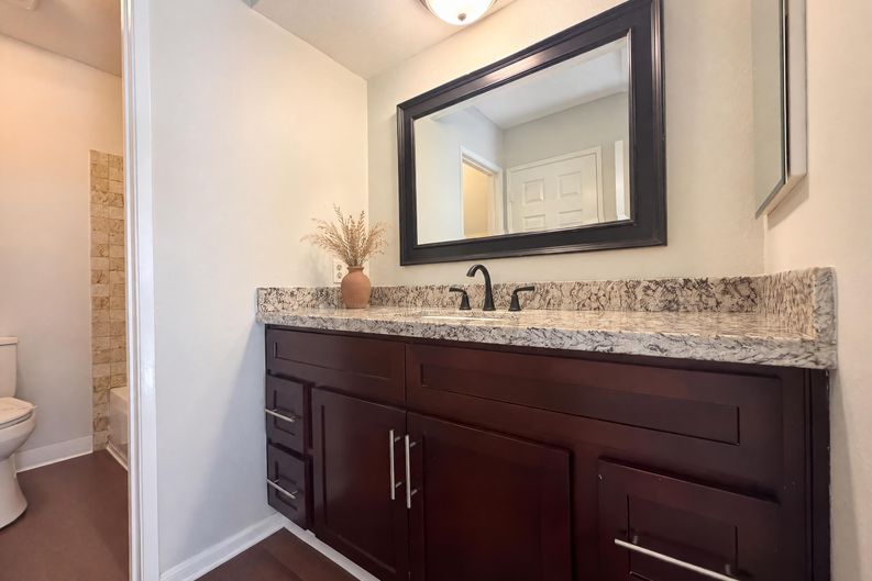 Photo 15 of 27 of 912 S Mountain Ave, Ontario, CA