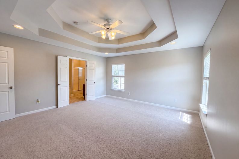 Photo 4 of 29 of 3010 Feradach Ln, Spring Hill, TN