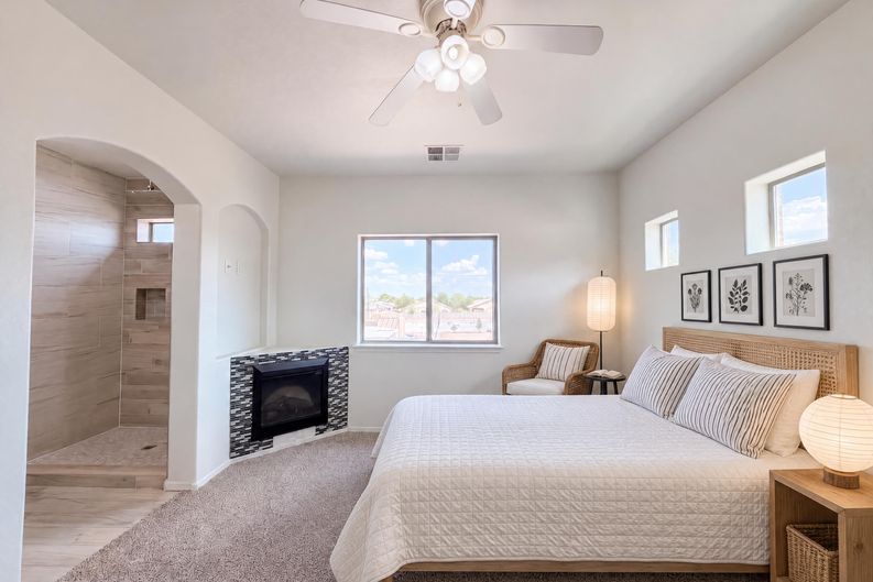 Photo 4 of 31 of 5641 S 10th Dr, Phoenix, AZ
