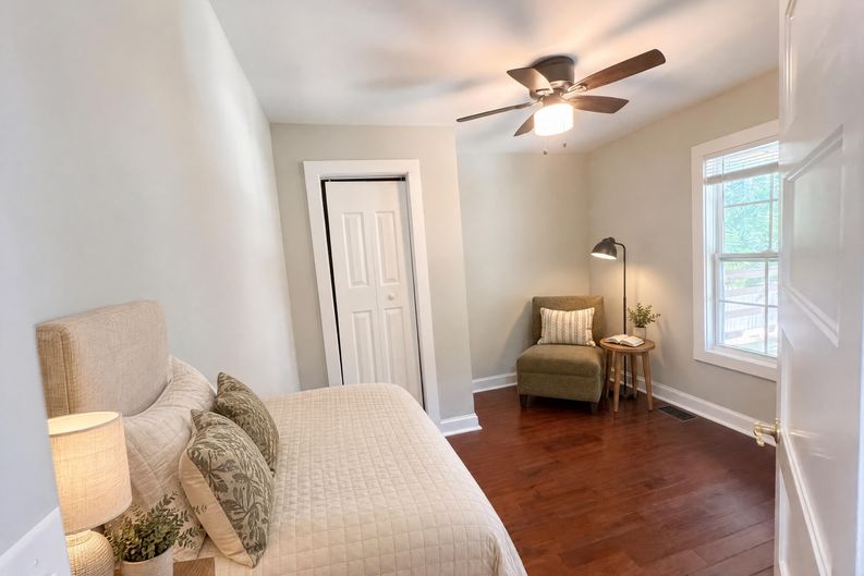 Photo 18 of 76 of 213 Joseph E Lowery Blvd NW, Atlanta, GA