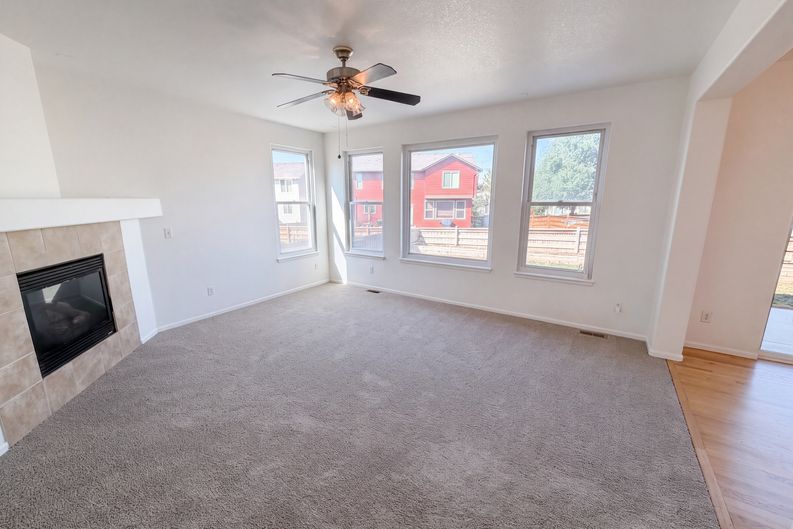 Photo 10 of 31 of 10253 Uravan St, Commerce City, CO