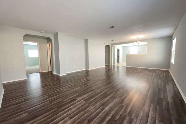 Photo 7 of 16 of 20503 Liatris Ln, San Antonio, TX