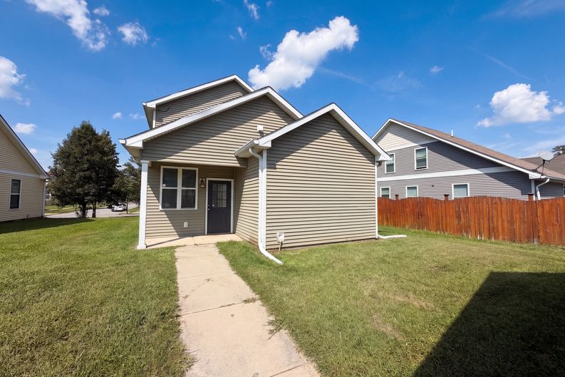 Photo 5 of 21 of 2913 Hervey St, Indianapolis, IN