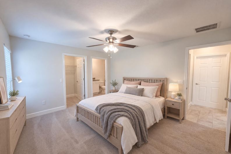 Photo 4 of 14 of 5209 SW 128th Pl, Ocala, FL