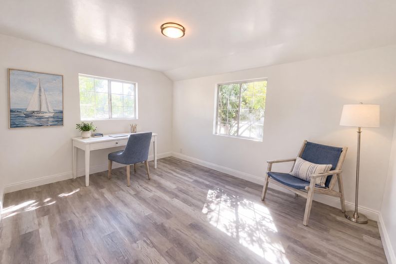 Photo 4 of 27 of 6150 Parkoaks Dr, Citrus Heights, CA