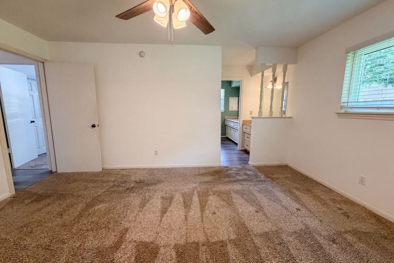 Photo 4 of 24 of 7807 Bideford Ln, Houston, TX