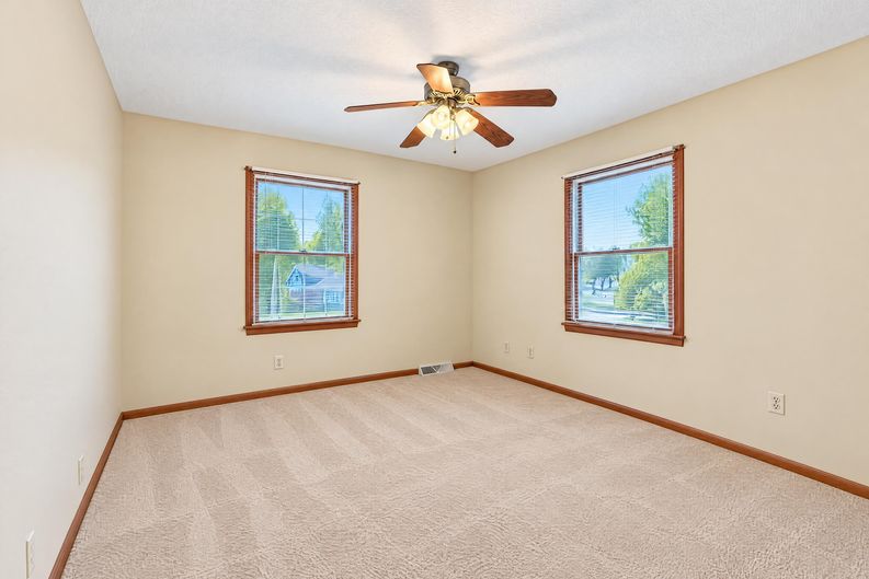 Photo 18 of 43 of 453 Carruthers Rd, Tallmadge, OH