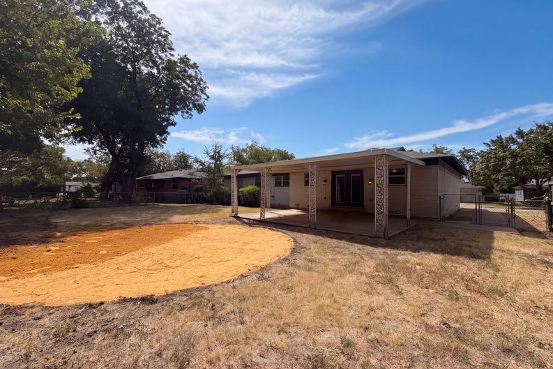 Photo 24 of 25 of 5421 Bonnie Wayne St, Haltom City, TX