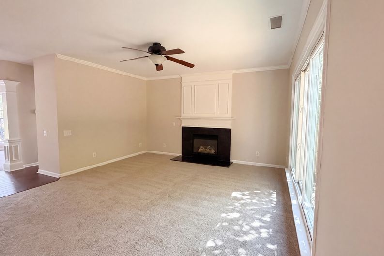 Photo 3 of 21 of 7744 Epping Forest Dr, Huntersville, NC
